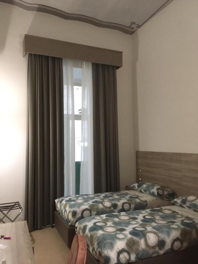 4Stanze Hotel Naples Exterior photo